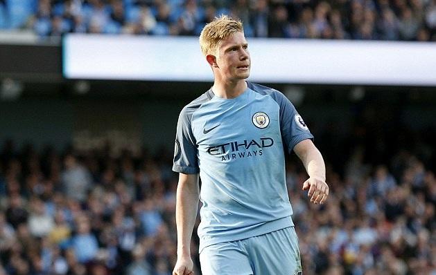 达成尤文生涯200场里程碑，洛卡特利获赠纪念球衣