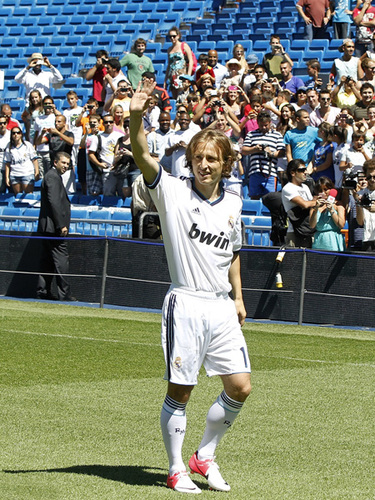 国乒8-2法国采访！莎头谈双打，王曼昱不满失误，梁靖崑谈被逆转